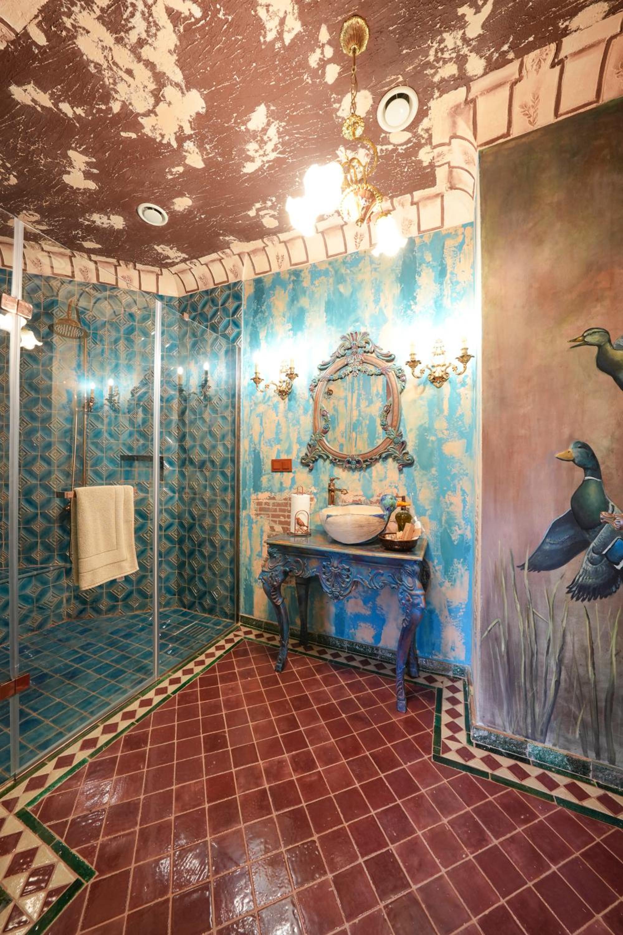 Queen Suite with Sea View - Photo 7