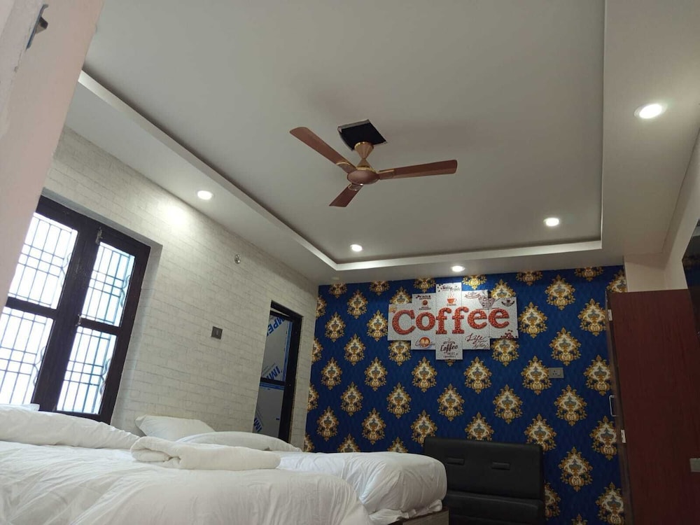 Twin Room, City View