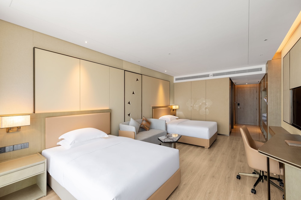 Standard Room, 2 Twin Beds - Photo 1