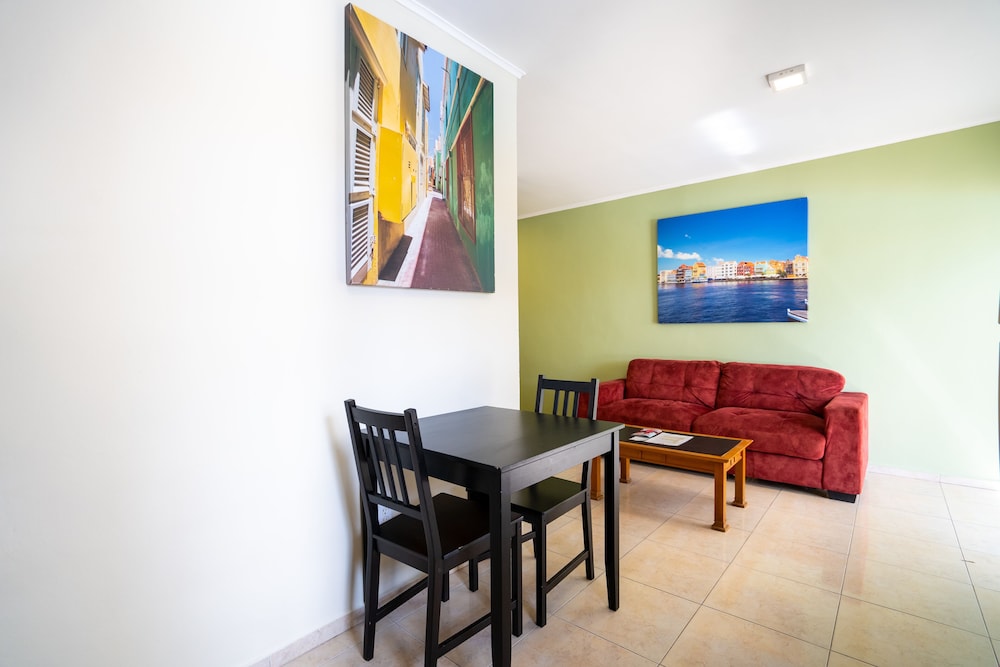 Standard Room, 1 Bedroom, Non Smoking, Pool View - Photo 8