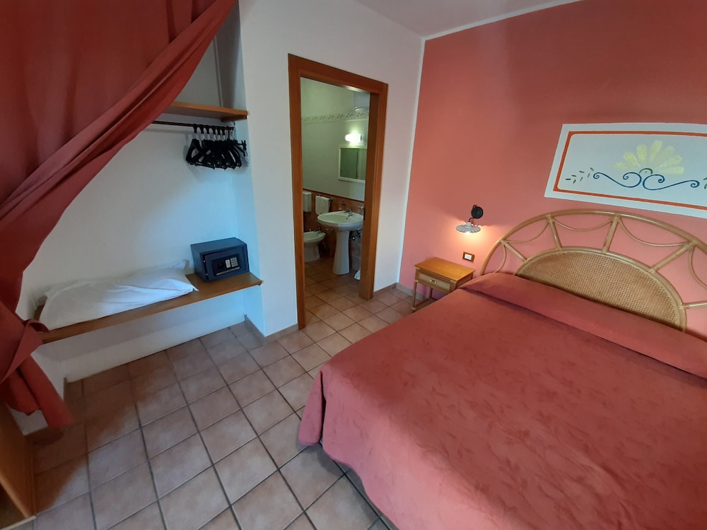 Classic Double Room - Photo 3
