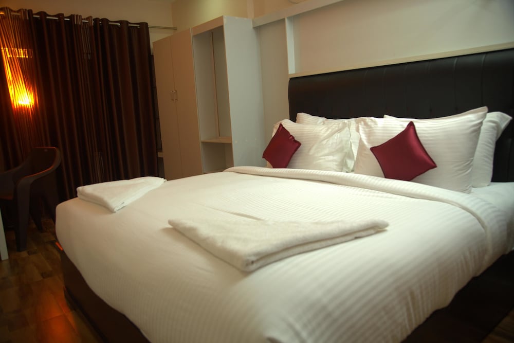 Deluxe AC Double Room photo 2
