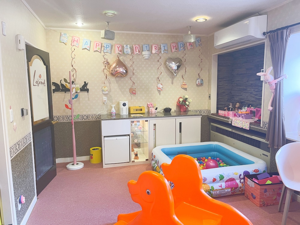 Doll Room, Non Smoking - Photo 6