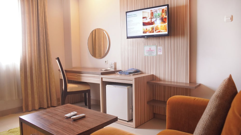 Moderate Suite - Photo 1