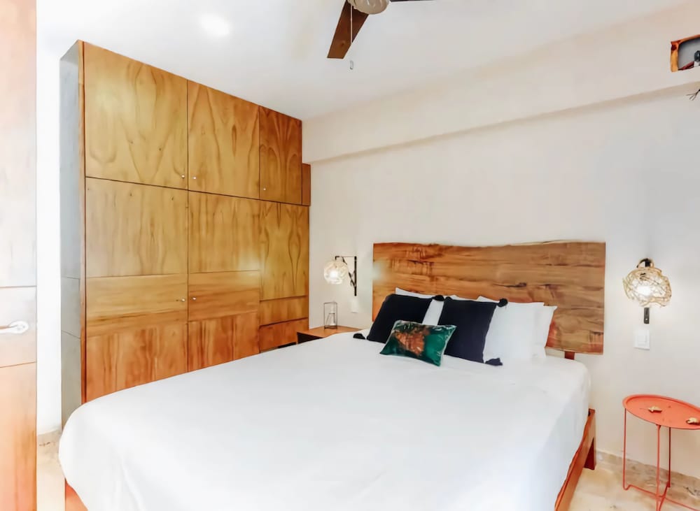 Apartment, 1 Bedroom, Pool View