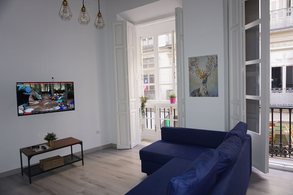 Design Loft, 1 Queen Bed with Sofa bed, Balcony, City View