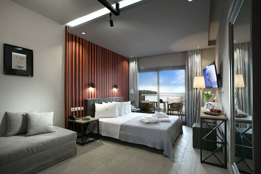 Superior Studio, Sea View