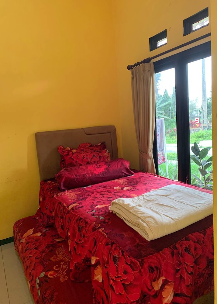 Twin Room - Photo 5