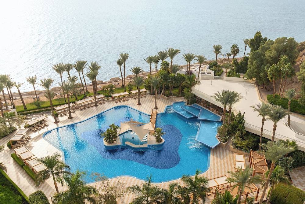 Deluxe Room, Sea View - Photo 7