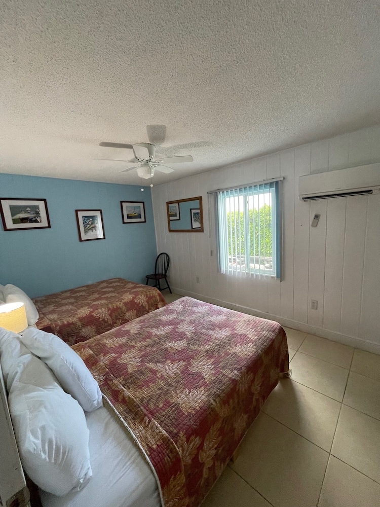Standard House, Non Smoking, Private Bathroom (Conch House) photo 1