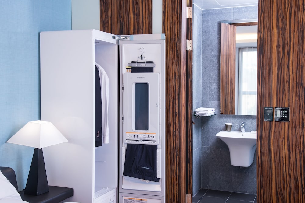 Suite Twin Room (Styler installed) photo 3