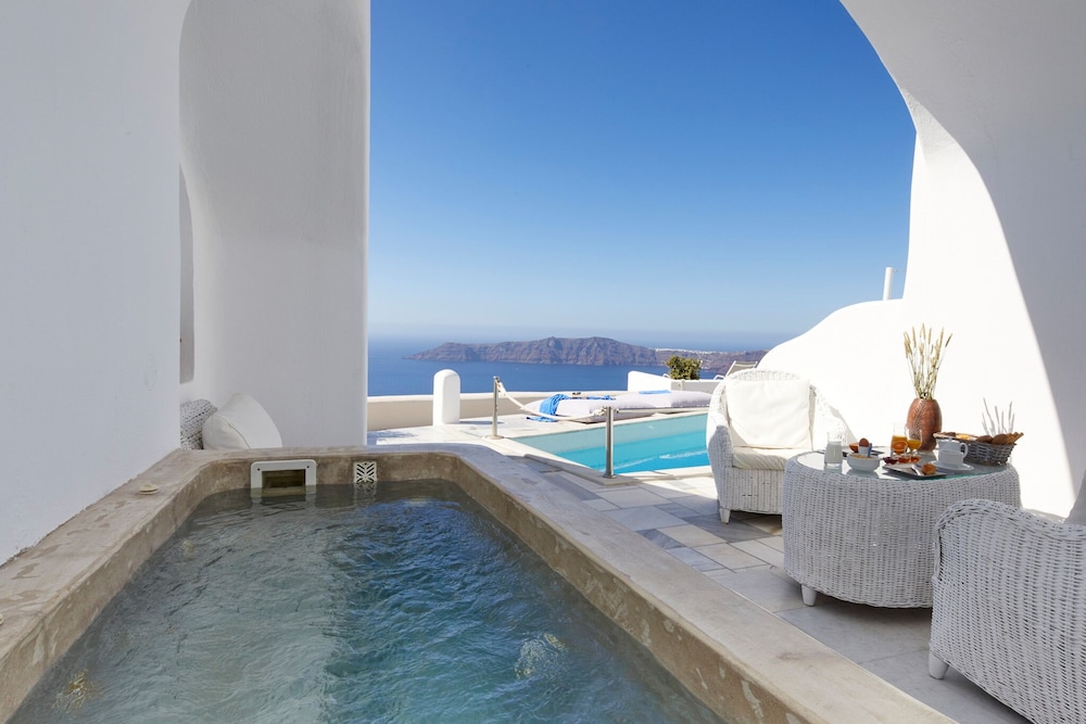 Honeymoon Suite, 1 Bedroom, Jetted Tub, Sea View ( Caldera View) - Photo 3