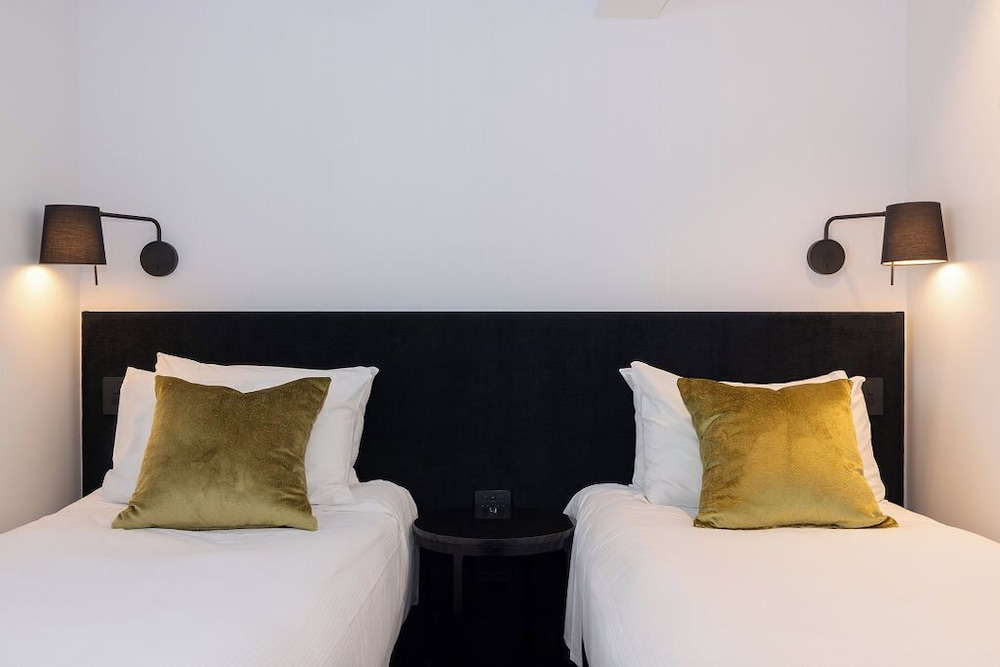 Family Suite, 2 Bedrooms thumbnail 6
