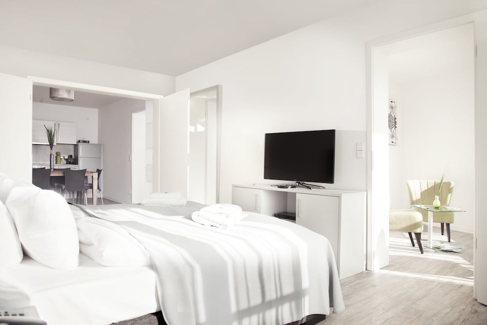 Grand Apartment, 3 Bedrooms photo 2