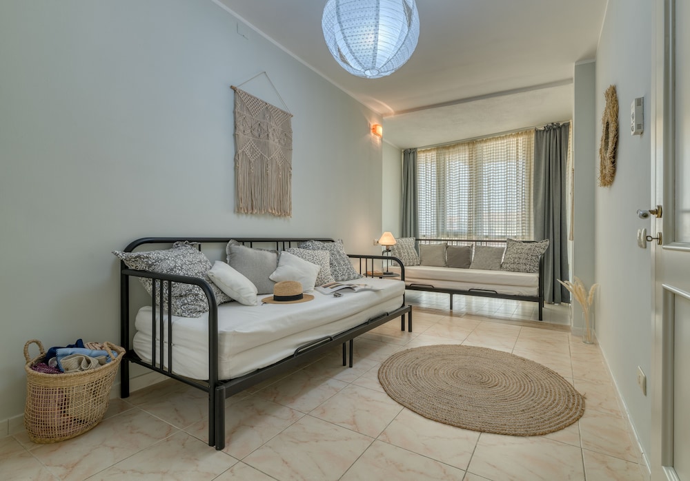 Basic Apartment