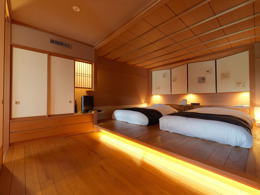 AMA no ZA - Premier Suite with private hot spring (Lake View) photo 3