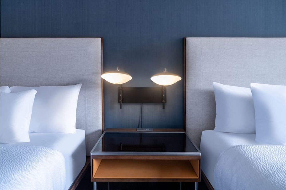 Room, 2 Double Beds (Hearing Accessible)