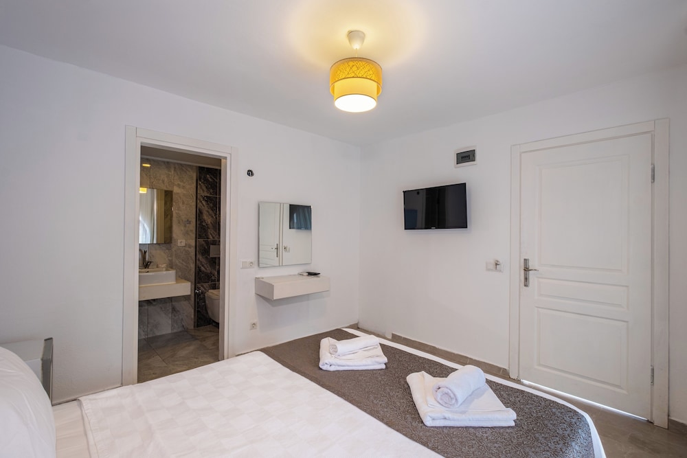 Economy Double Room, Ground Floor photo 3