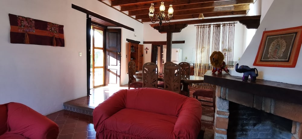 Family House photo 2
