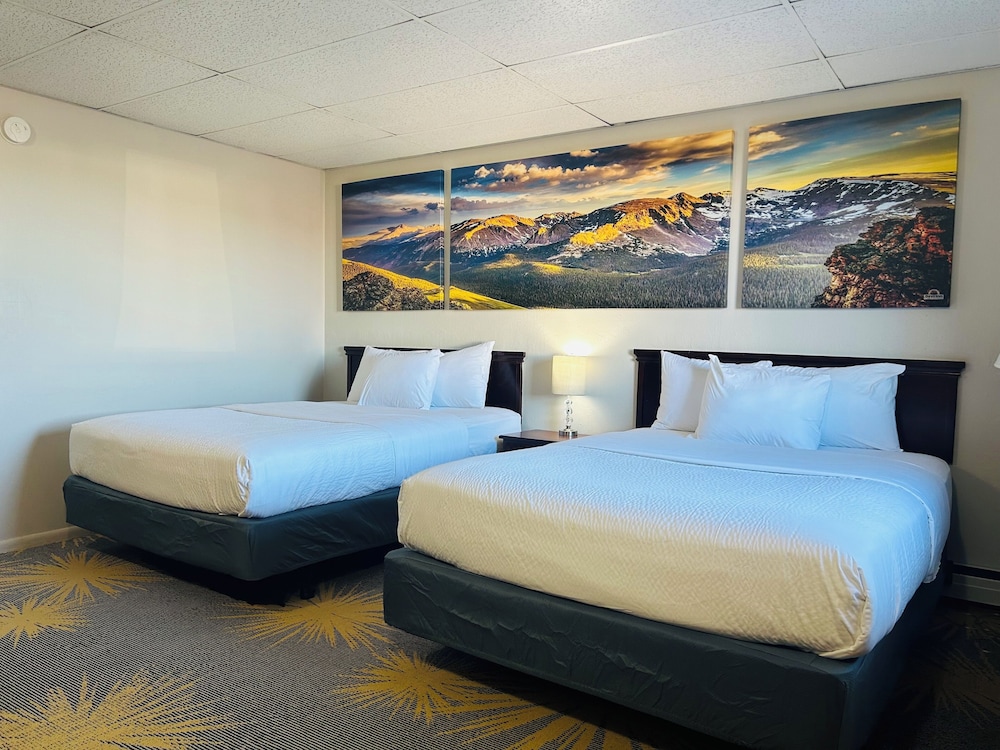 Room, 2 Queen Beds, Non Smoking (Pet-friendly) - Photo 3