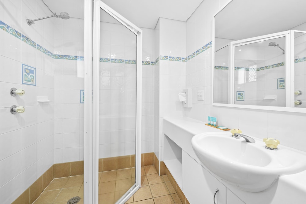 Deluxe Double or Twin Room (Pet Friendly) photo 2