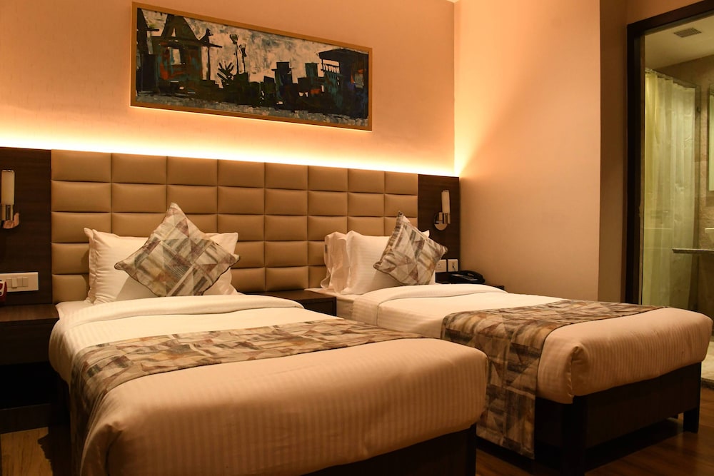 Deluxe Twin Room - Photo 3