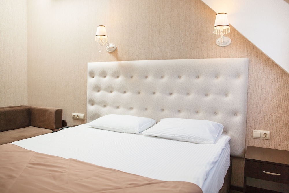 Standard Double or Twin Room photo 3