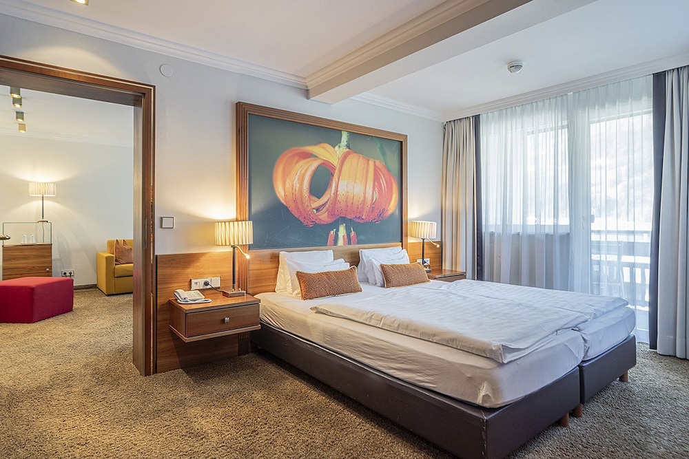 Executive Panorama Suite
