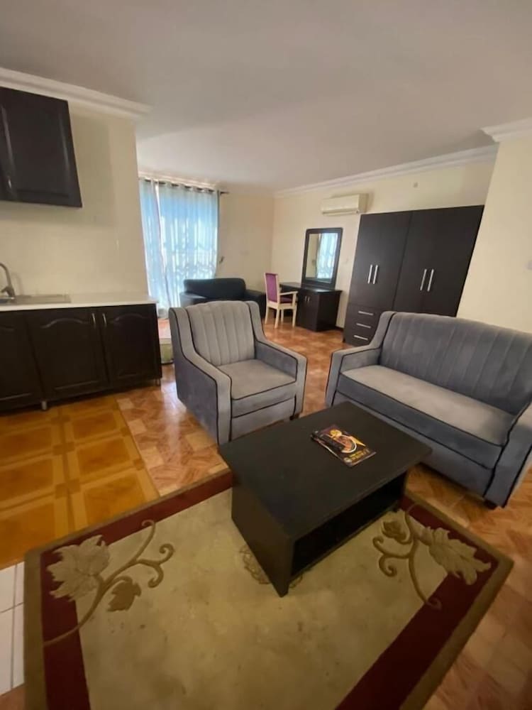 Executive Room - Photo 4