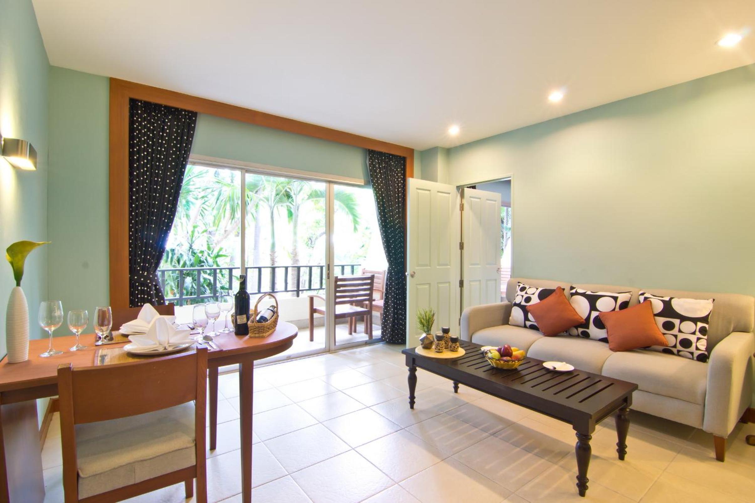 Suite with Garden View - Photo 3
