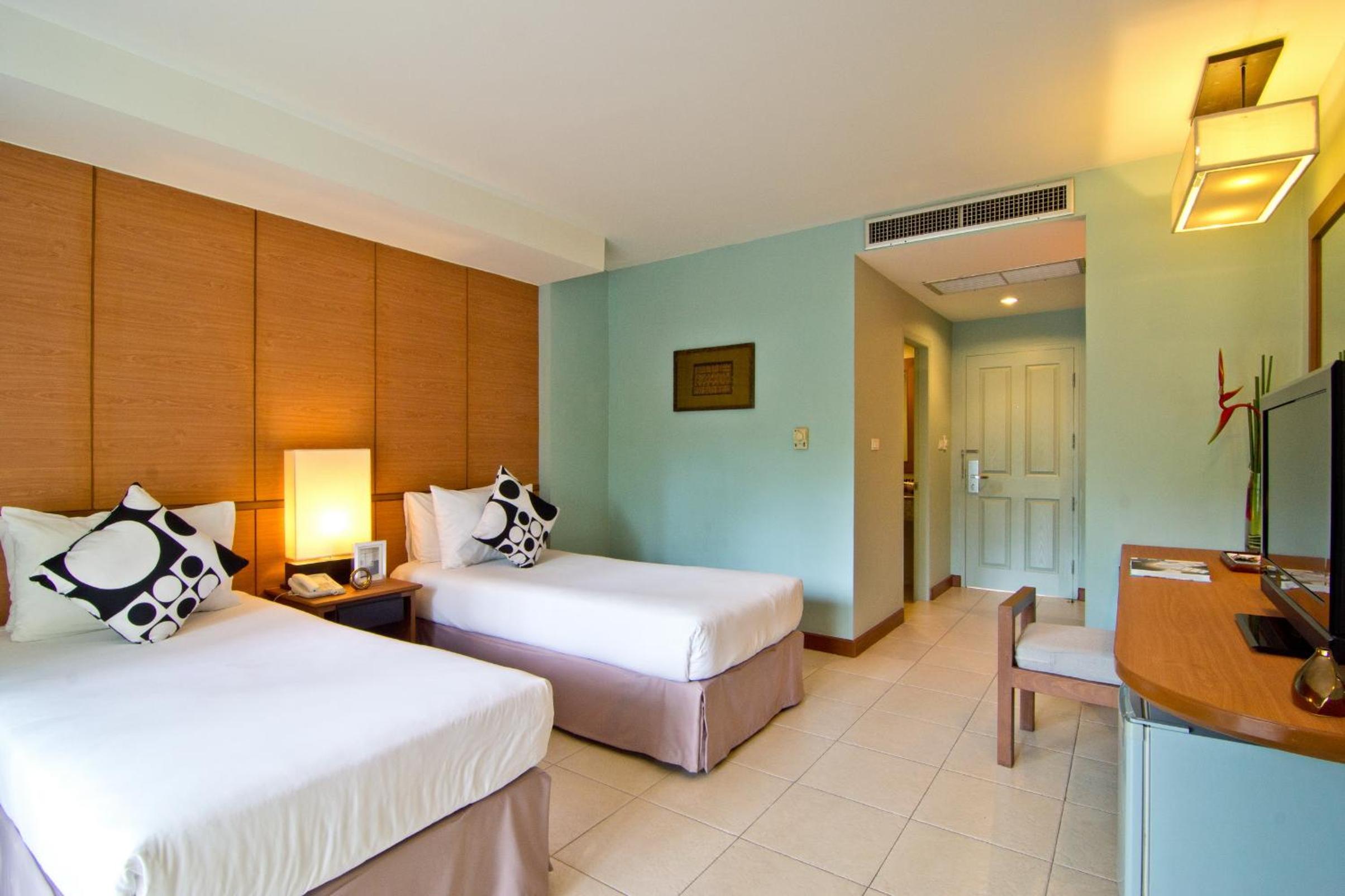 Suite with Garden View - Photo 7