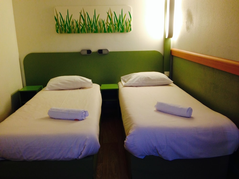 Triple Room, Multiple Beds photo 1