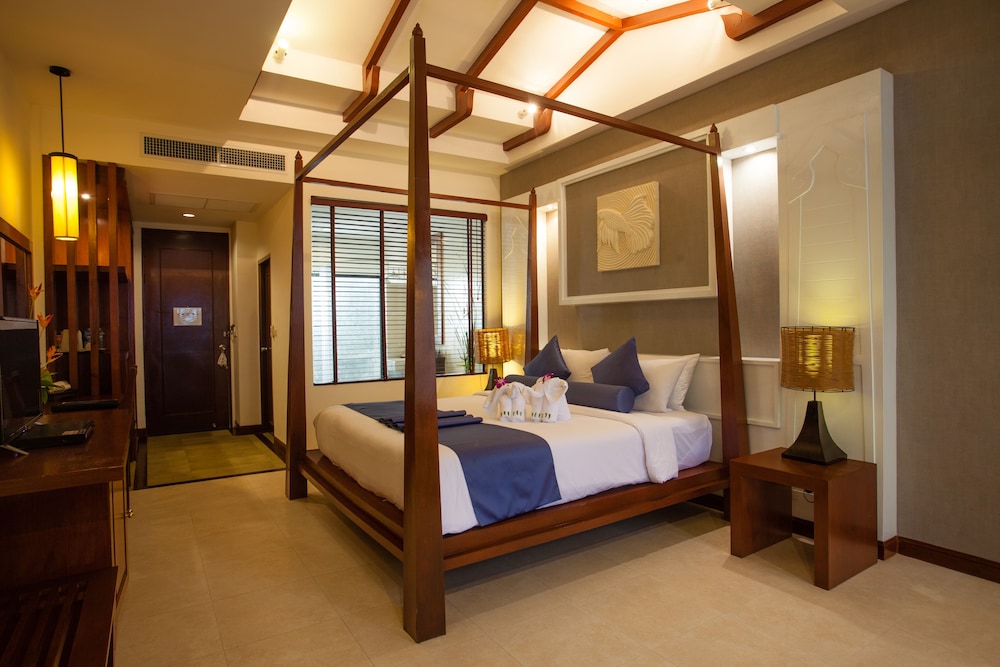 Pool Suites photo 3