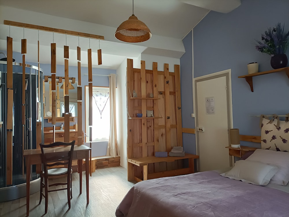 Double Room (Lin-Lavande) photo 3