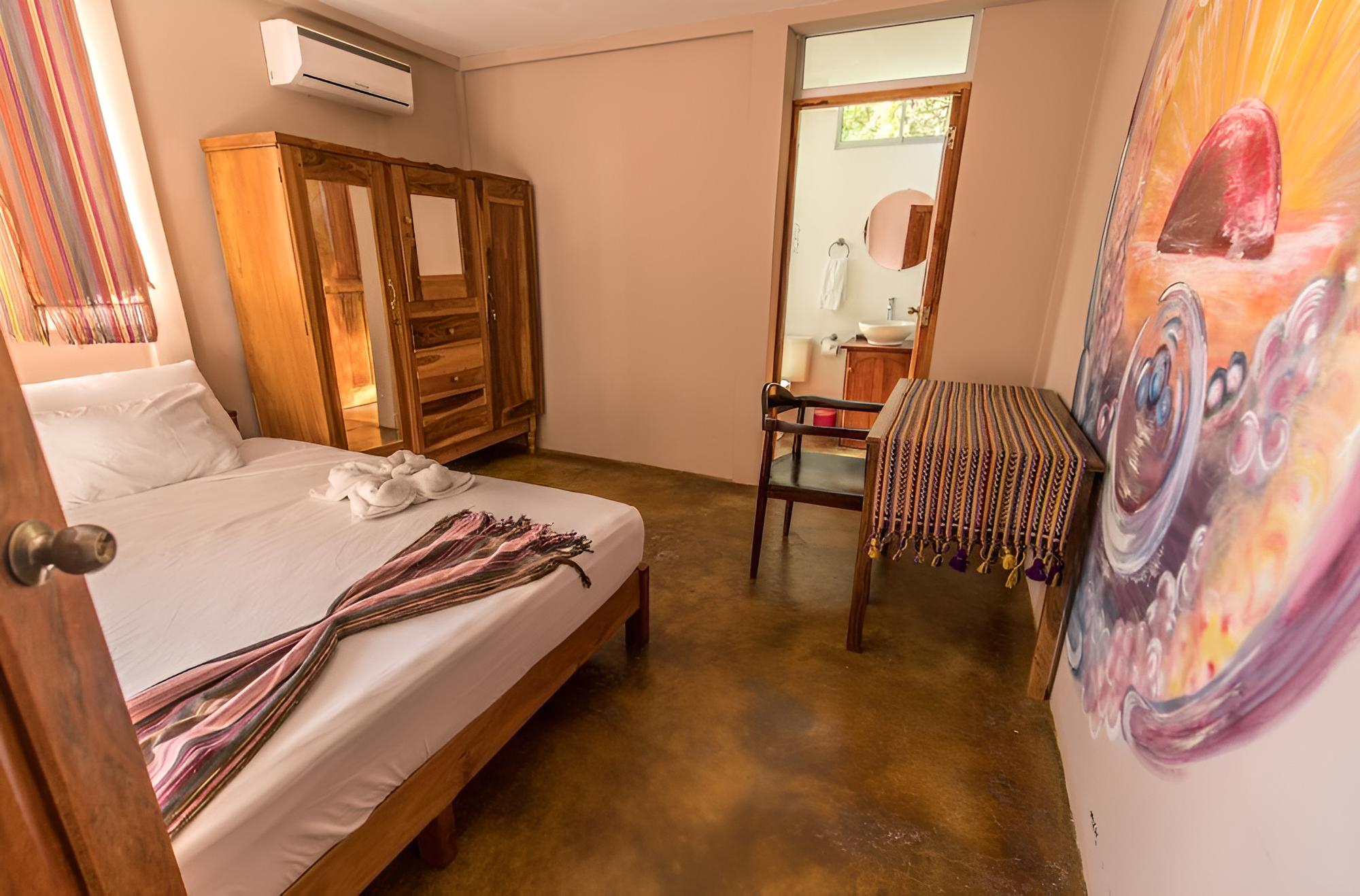 Deluxe Double or Twin Room, 1 Bedroom, Private Bathroom, City View
