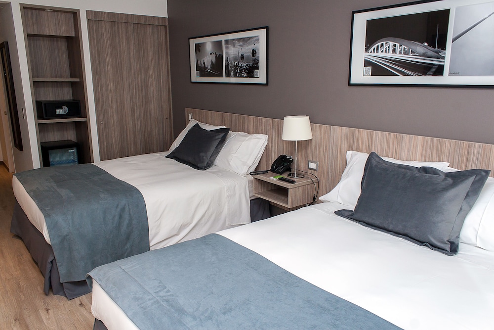 Superior Room, 2 Double Beds photo 3