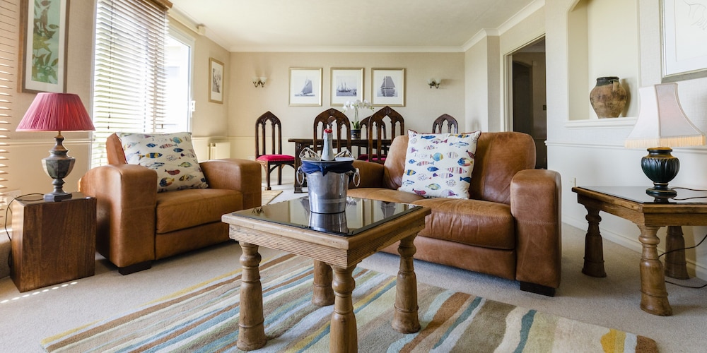 Suite, Multiple Beds, Balcony, Sea View (Penthouse) - Photo 5