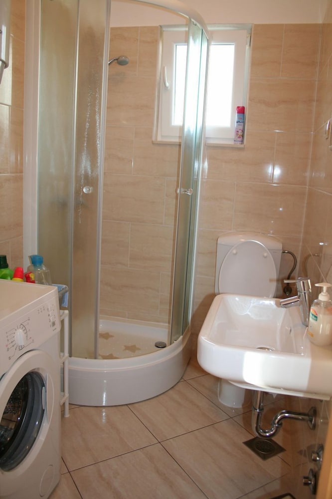 Apartment (Central - 40m from the beach - A1(2+2) photo 3