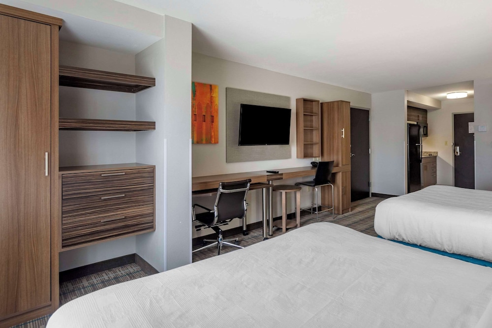Suite, 2 Queen Beds, Accessible, Non Smoking (Efficiency) - Photo 3