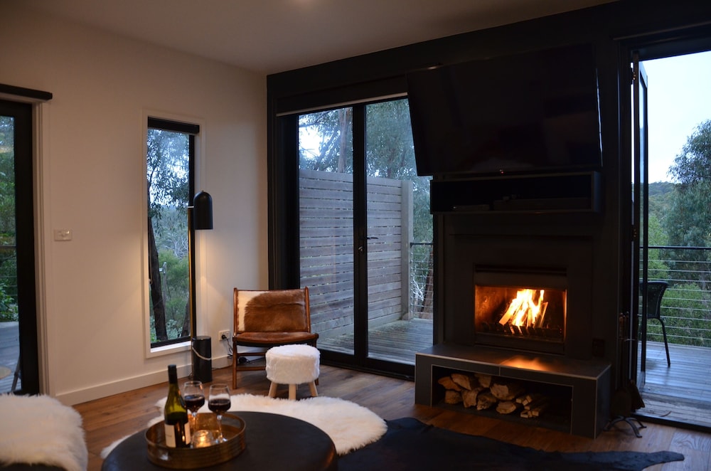 Luxury Villa, 1 Bedroom, Hot Tub (7 Villa Single Night) photo 3