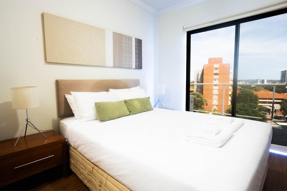 Basic Apartment, Multiple Beds photo 2