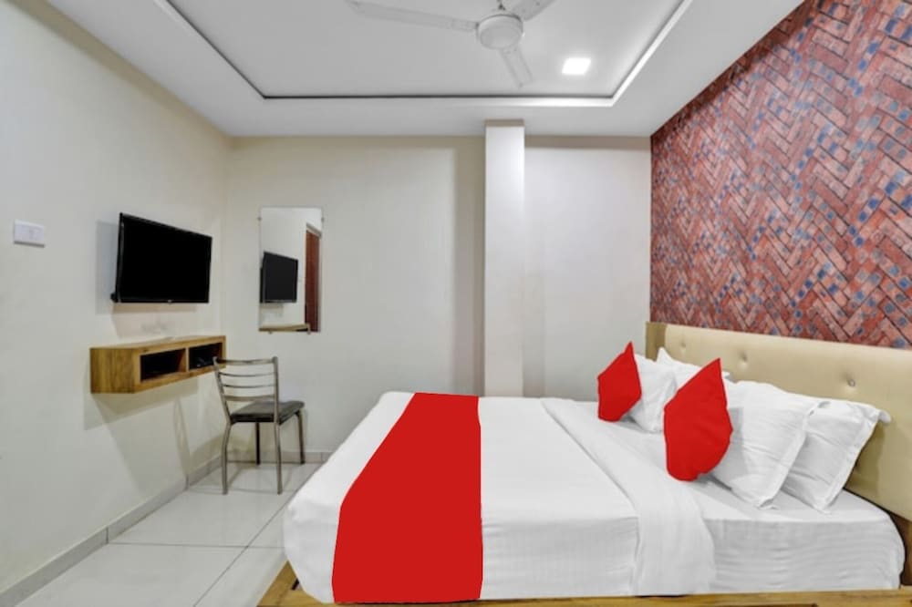 Deluxe Double Room, Multiple Bedrooms photo 3