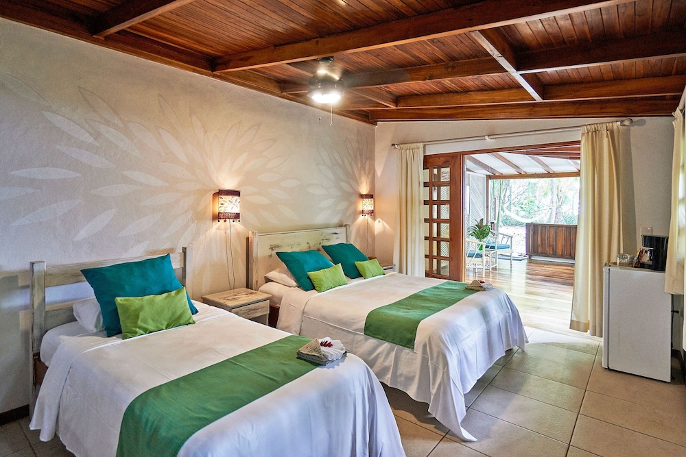 Standard Room, Beachside photo 1