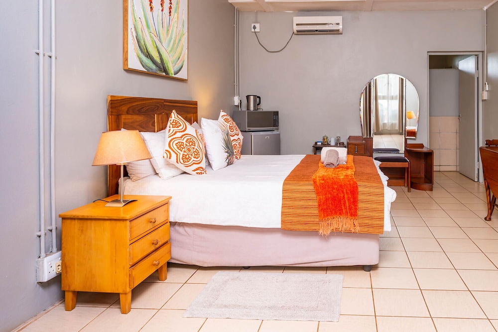 Double Room - Photo 3