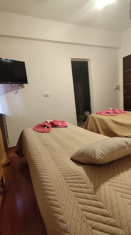 Deluxe Room, 2 Queen Beds, Non Smoking photo 3