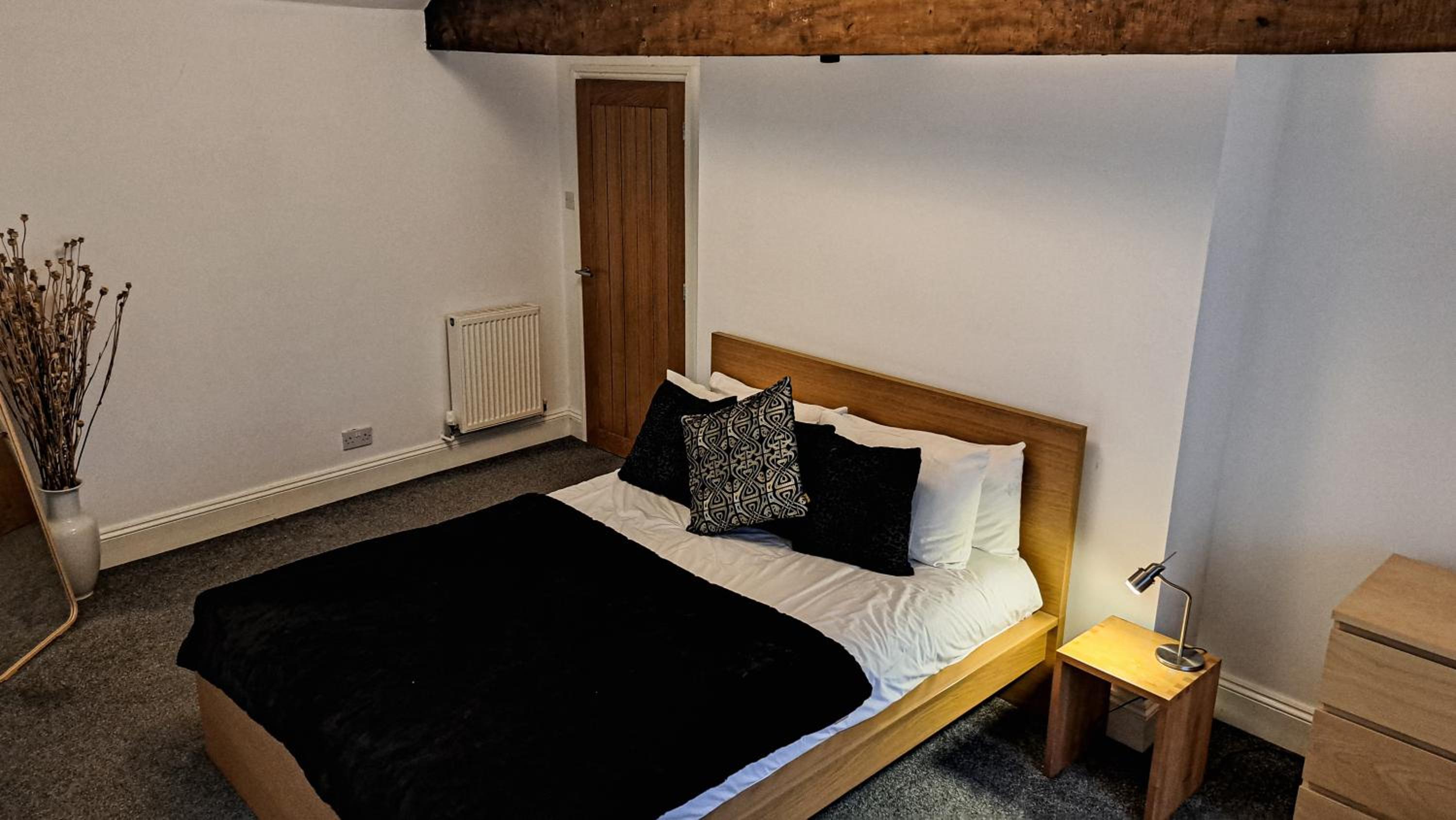 Double Room with Garden View - Photo 3