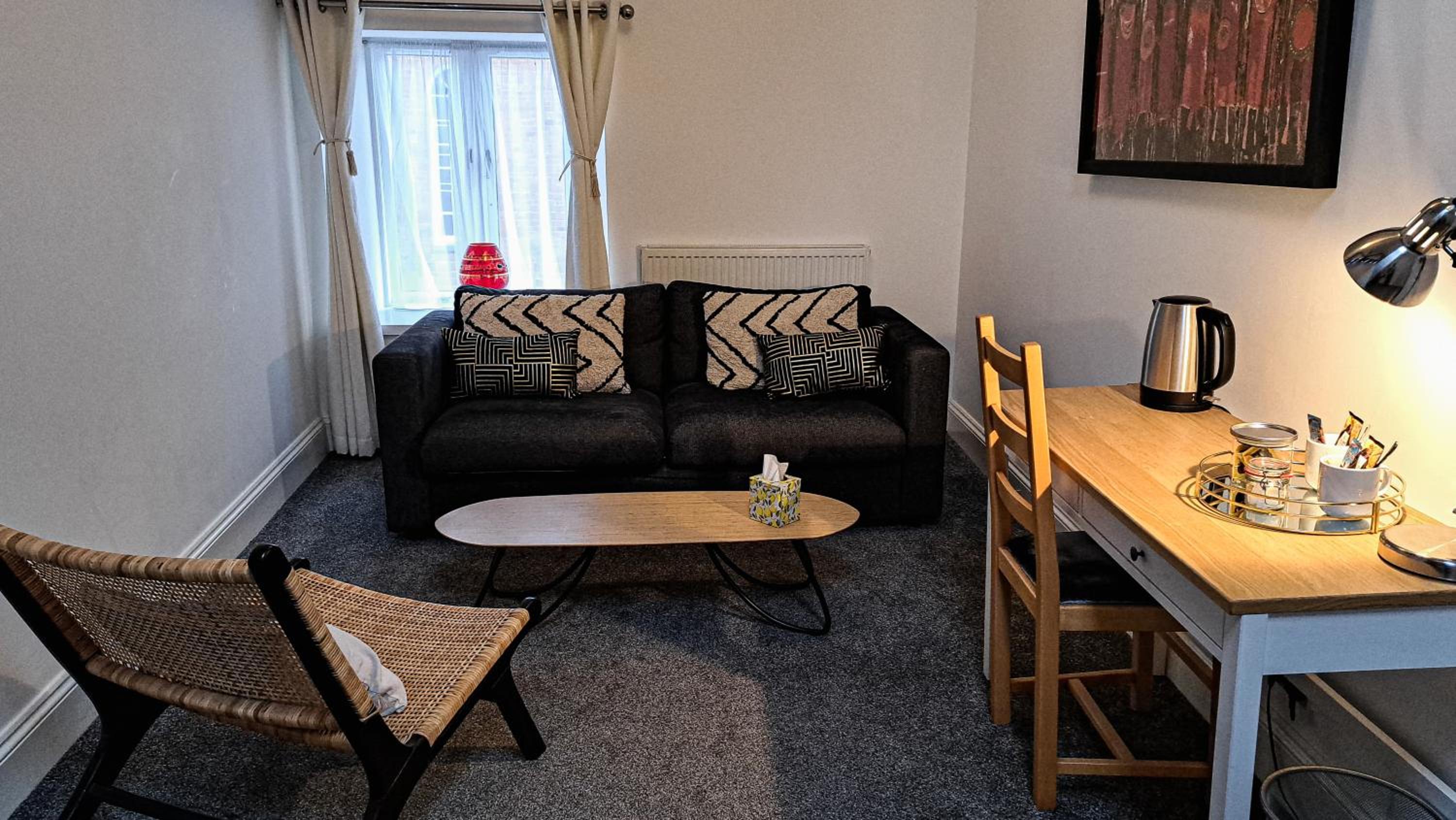 Double Room with Garden View - Photo 16