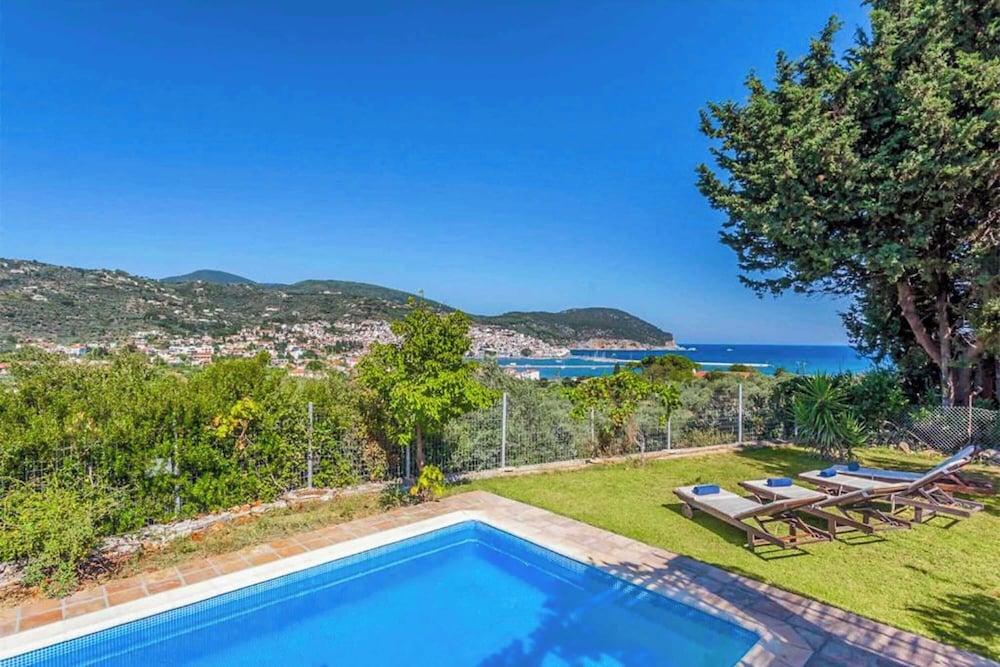 Villa (2 Bedrooms) photo 1