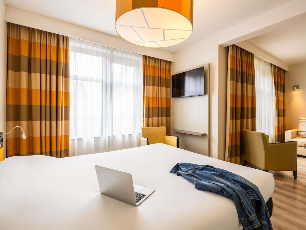 Suite, 1 Double Bed (Separate Living Area)