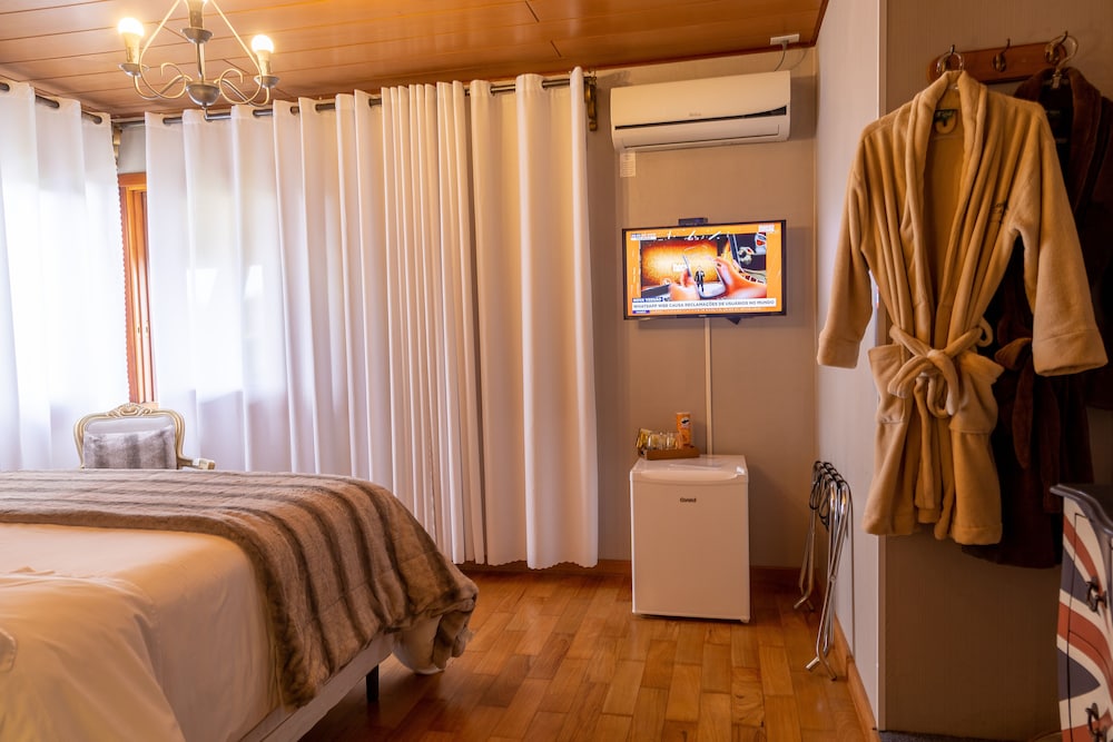 Available room